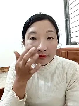 Snapshot of wees-lind chatting on 02-07-26, 04:42 wees-lind online show from 02-07-26, 04:42