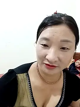 Snapshot of wees-lind chatting on 02-28-26, 12:05 wees-lind online show from 02-28-26, 12:05