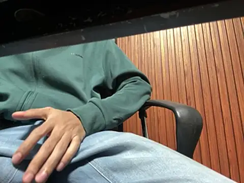 Snapshot of Lion_TNTx chatting on 02-06-26, 09:00 Lion TNTx online show from 02-06-26, 09:00