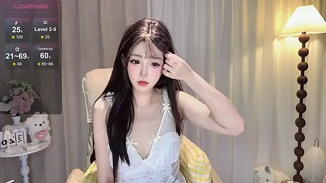 Yaiyigirl online show from 08-02-26, 04:37