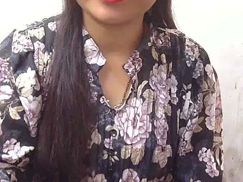 Snapshot of Sneha_lovely01 chatting on 02-04-26, 09:04 Sneha lovely01 online show from 02-04-26, 09:04