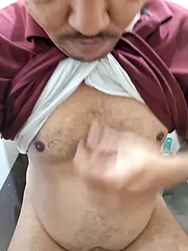 Snapshot of suraj696 chatting on 11-04-25, 03:32 suraj696 online show from 11-04-25, 03:32