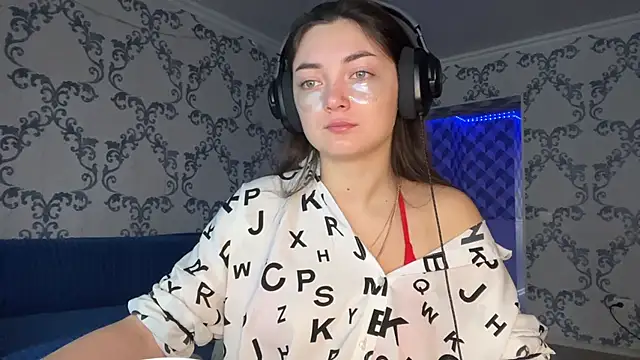 TwotyBright online show from 01-17-26, 06:06