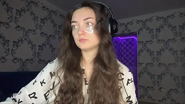 TwotyBright online show from 01-11-26, 06:09