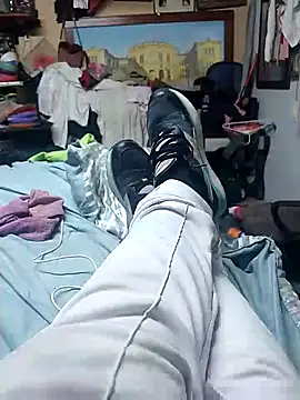 KARNEs24666 online show from 11-18-25, 08:45