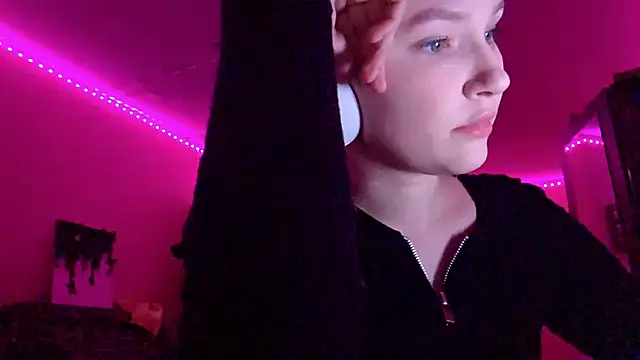 KarinRobertson online show from 11-16-25, 08:13