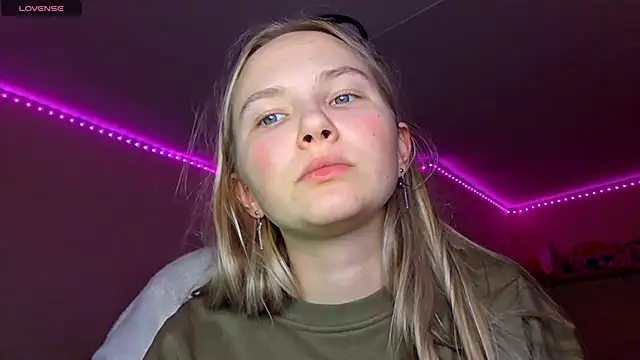 KarinRobertson online show from 02-13-26, 04:07