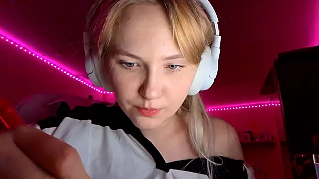 KarinRobertson online show from 11-28-25, 06:30