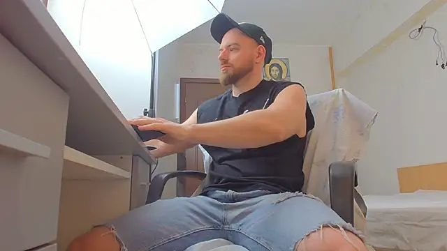 Ryanstone  online show from 04-02-26, 05:25