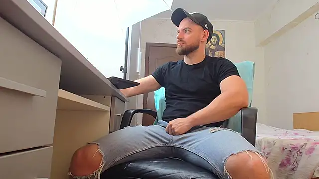 Ryanstone  online show from 07-08-26, 05:52