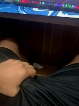 Novinhode18   online show from 12-17-25, 07:13