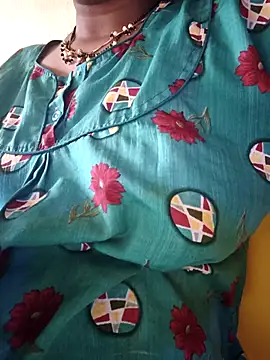 hyd couple7878 online show from 11-03-25, 09:24