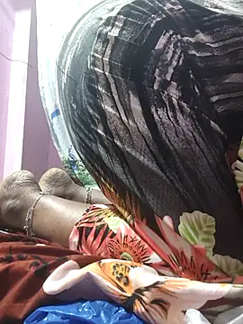 hyd couple7878 online show from 04-24-26, 09:11