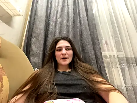 HelgaMun online show from 11-07-25, 03:11