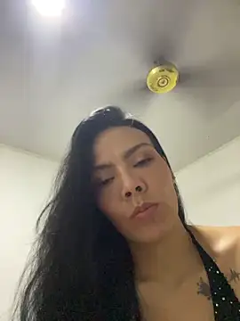 Snapshot of salome_xxx15 chatting on 03-02-26, 10:17 salome xxx15 online show from 03-02-26, 10:17