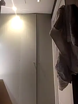 Snapshot of Angel23cm1 chatting on 02-04-26, 02:01 Angel23cm1 online show from 02-04-26, 02:01