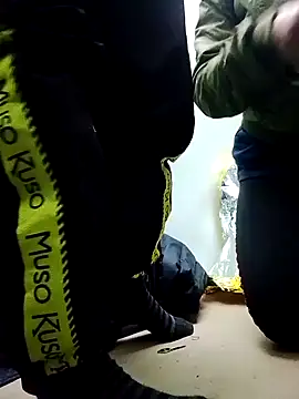 Snapshot of Angel23cm1 chatting on 02-13-26, 09:53 Angel23cm1 online show from 02-13-26, 09:53