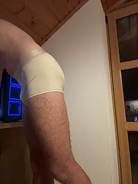 Esclav0 online show from 11-18-25, 09:18