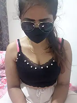 Aarti909090 online show from 06-25-26, 06:02