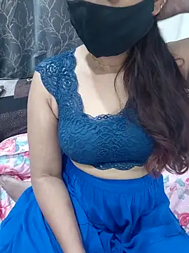 Aarti909090 online show from 04-12-26, 06:22