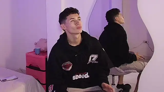 Eiden Blake online show from 11-30-25, 11:49