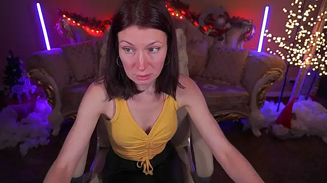 AmiraGoldd online show from 01-16-26, 01:59