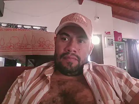 Snapshot of Ramses_36 chatting on 06-17-26, 06:51 Ramses 36 online show from 06-17-26, 06:51