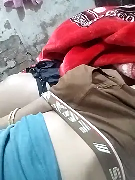 Hot-Couple26 online show from 11-19-25, 03:23