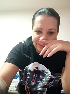 SugarDiamonds online show from 11-21-25, 08:24