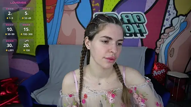 Snapshot of DanielaReign chatting on 02-19-26, 06:54 DanielaReign online show from 02-19-26, 06:54