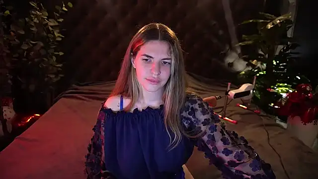 Snapshot of DanielaReign chatting on 03-03-26, 01:51 DanielaReign online show from 03-03-26, 01:51