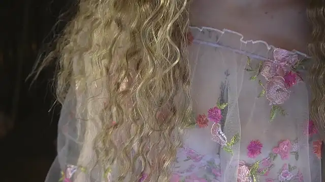 Snapshot of DanielaReign chatting on 02-27-26, 06:57 DanielaReign online show from 02-27-26, 06:57