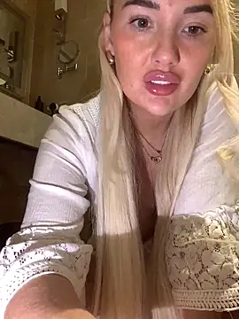 Snapshot of xxxrosie123 chatting on 11-02-25, 10:59 xxxrosie123 online show from 11-02-25, 10:59