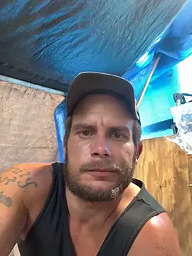 bkuterbach2015 online show from 04-17-26, 06:44