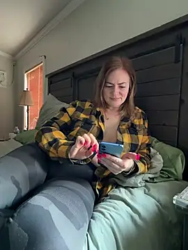 Snapshot of cubedmirror81 chatting on 02-26-26, 10:21 cubedmirror81 online show from 02-26-26, 10:21