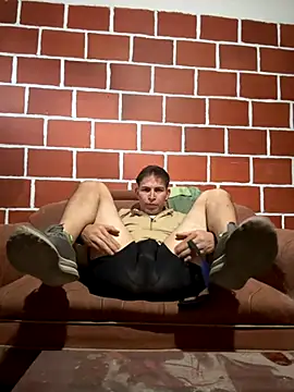 AlexanderBianchi2 online show from 11-21-25, 07:35