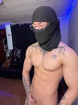 Snapshot of kenshintr chatting on 11-18-25, 03:10 kenshintr online show from 11-18-25, 03:10