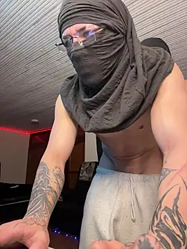 Snapshot of kenshintr chatting on 11-06-25, 05:44 kenshintr online show from 11-06-25, 05:44