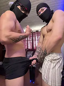 Snapshot of kenshintr chatting on 11-21-25, 05:56 kenshintr online show from 11-21-25, 05:56