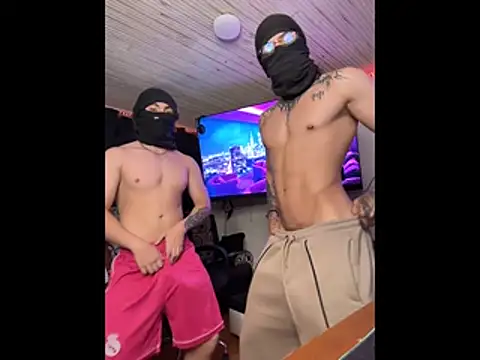 Snapshot of kenshintr chatting on 03-12-26, 04:51 kenshintr online show from 03-12-26, 04:51