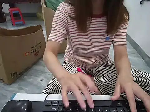 ---Lusi03--- online show from 12-15-25, 03:29