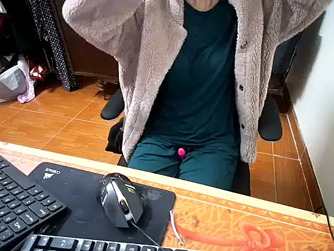 ---Lusi03--- online show from 02-05-26, 09:54