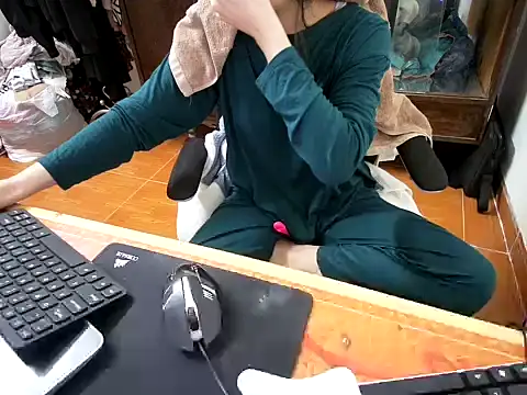 ---Lusi03--- online show from 01-08-26, 10:32