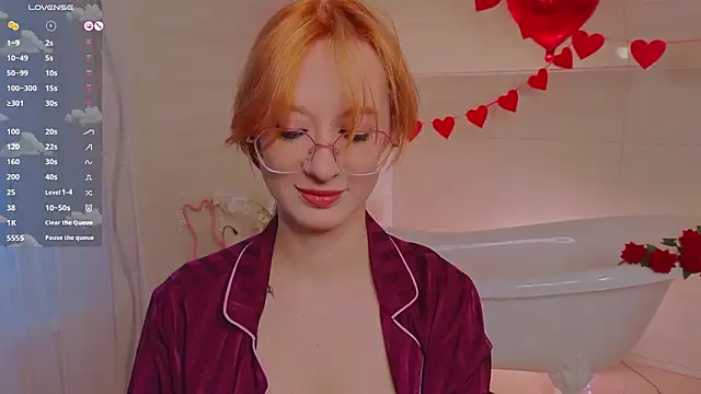 Snapshot of WICKEDEMBER chatting on 02-19-26, 01:46 WICKEDEMBER online show from 02-19-26, 01:46