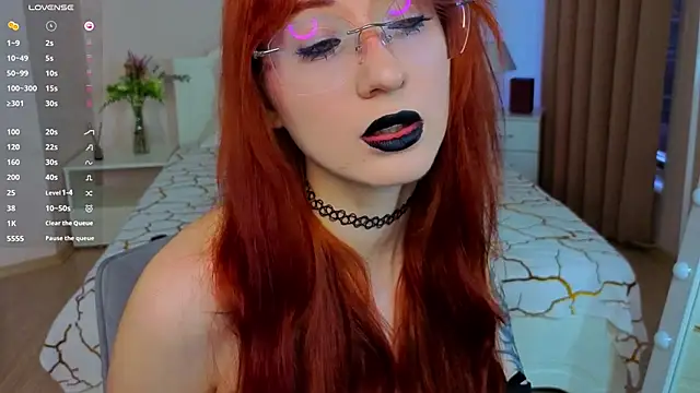 Snapshot of WICKEDEMBER chatting on 04-28-26, 02:27 WICKEDEMBER online show from 04-28-26, 02:27