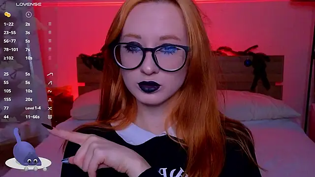 WICKEDEMBER online show from 12-19-25, 01:31