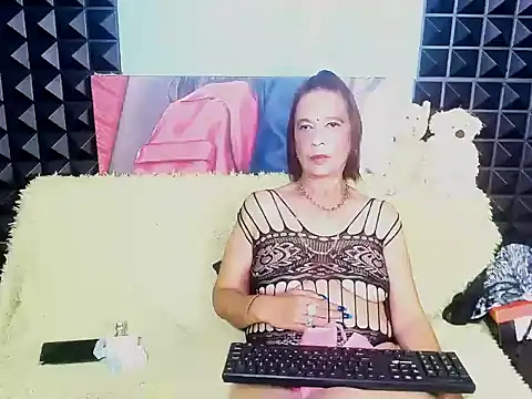 Hot queen57 online show from 11-06-25, 07:56