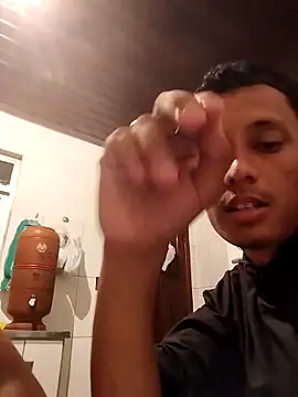 Snapshot of FLECKIN chatting on 02-04-26, 01:33 FLECKIN online show from 02-04-26, 01:33