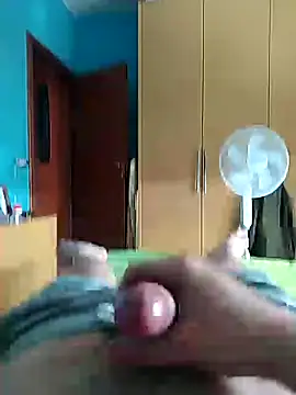 Snapshot of Cini75 chatting on 06-01-26, 07:41 Cini75 online show from 06-01-26, 07:41