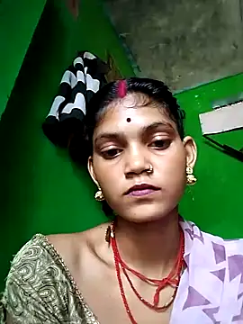 Jooli cuty online show from 06-14-26, 04:57